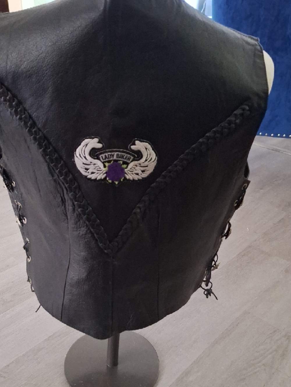 Black Leather Women's Vest with Music City Patches - Picture 5 of 11